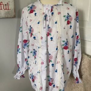 Floral blouse long sleeves